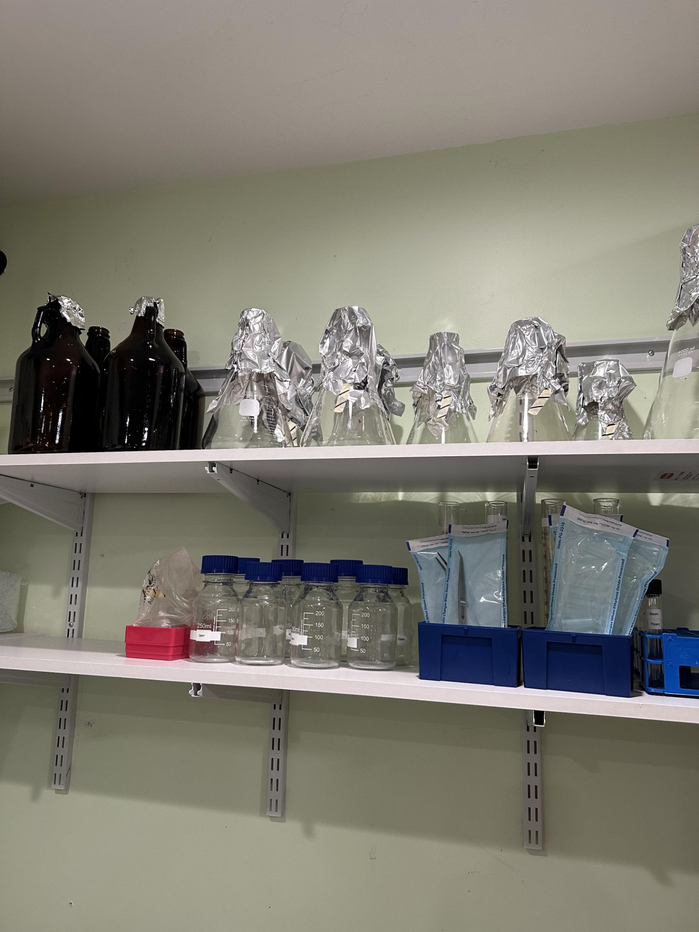 Lot Of Lab Flasks And Bottles | Rig Fee $250 - Image 2 of 2