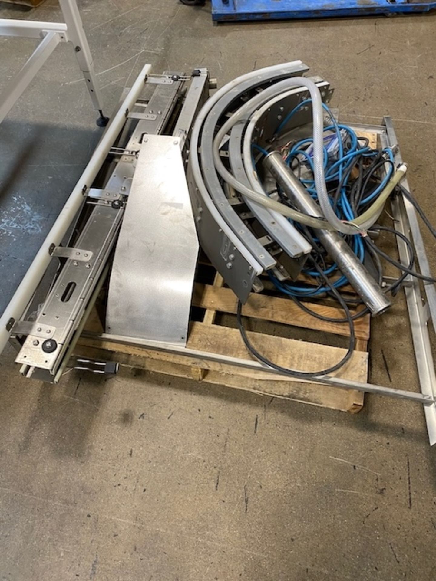 Assorted Conveyance Units | Rig Fee $20