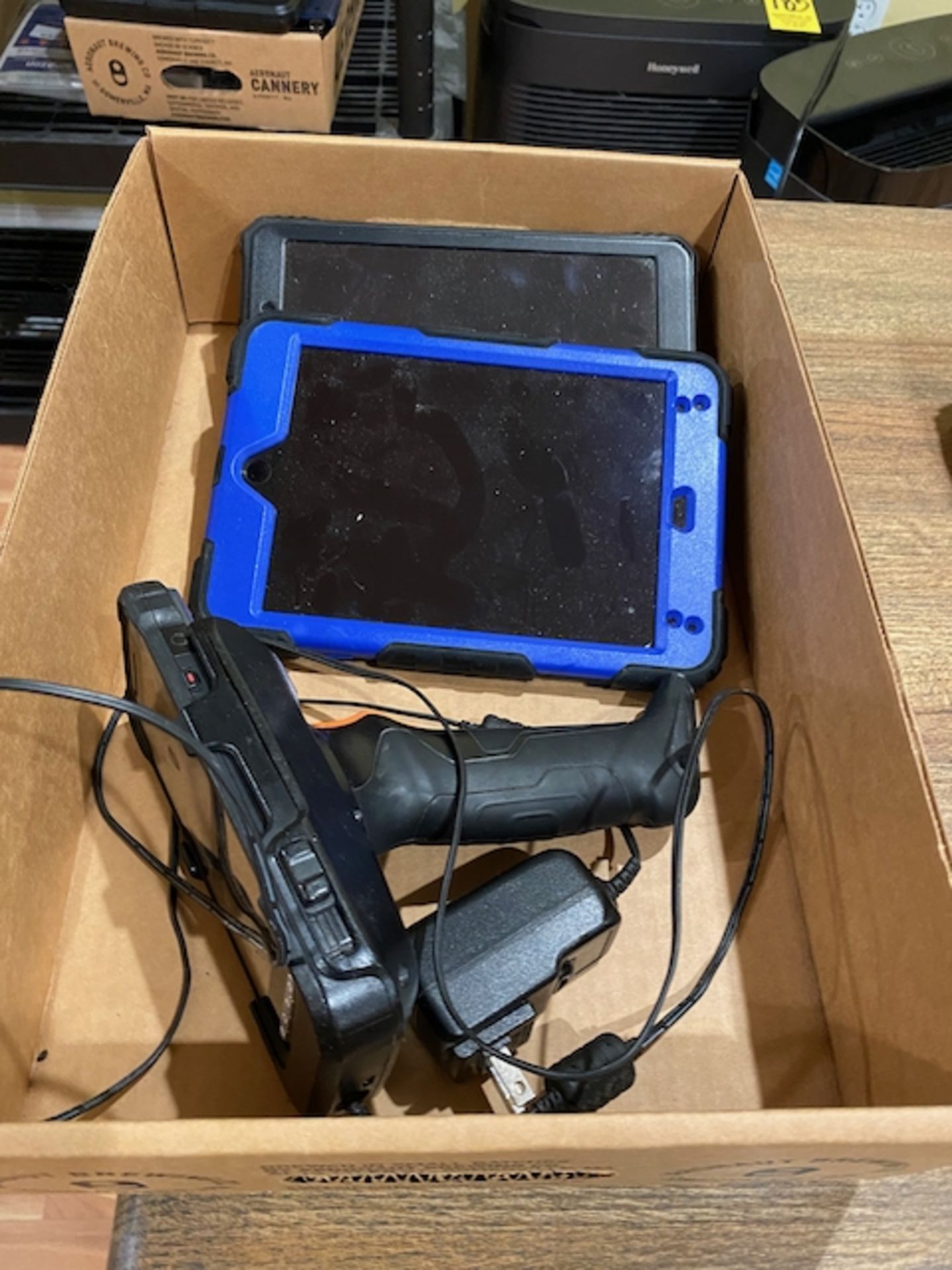 Janam Barcode Scanner with Two Tablets | Rig Fee $15 - Image 2 of 2