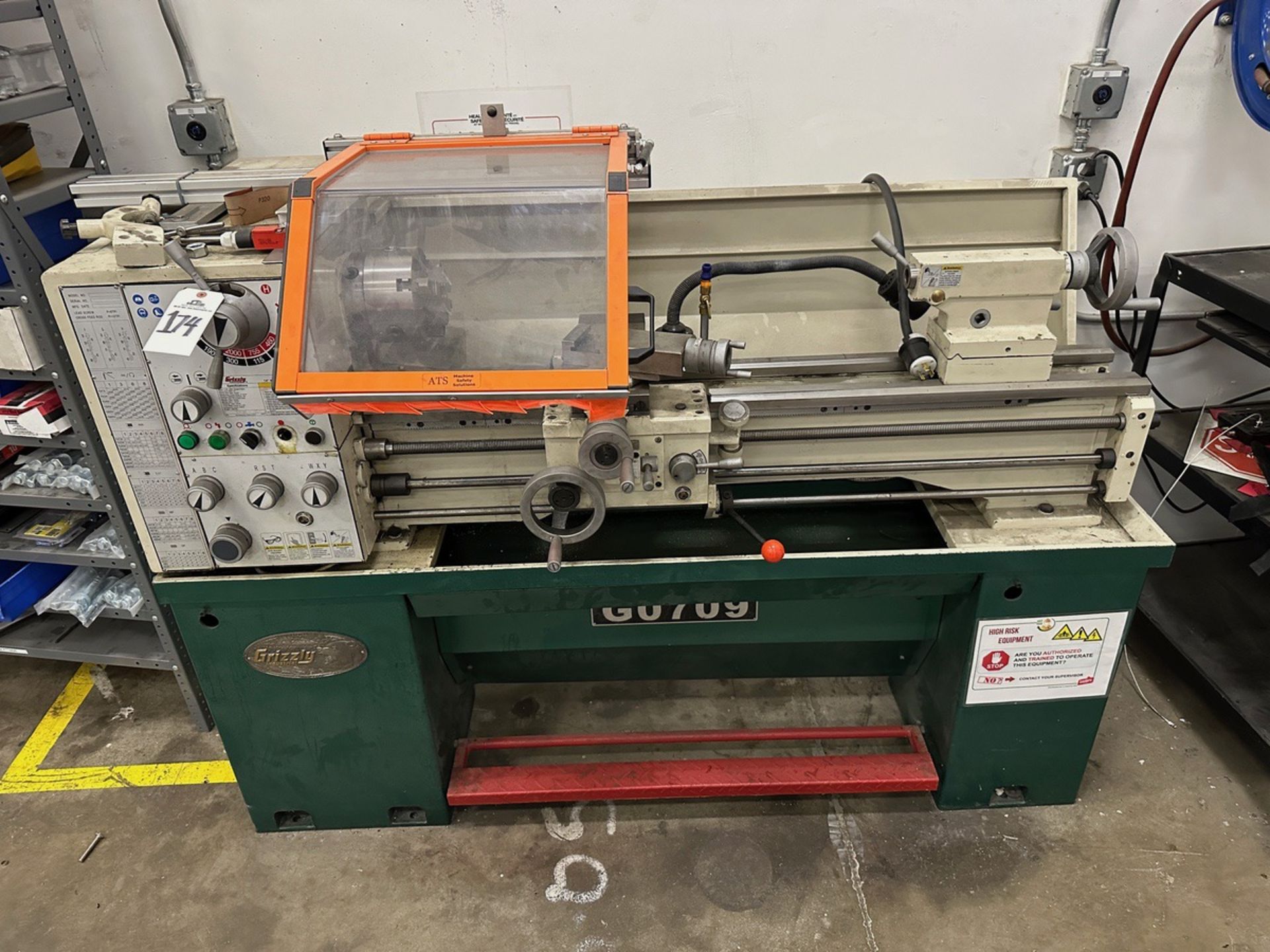 Grizzly GO709 14" x 40" Gunsmithing Gearhead Lathe | Rig Fee $500 - Image 2 of 6