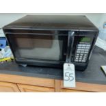 Hamilton Beach 1000 Watt Microwave | Rig Fee $10