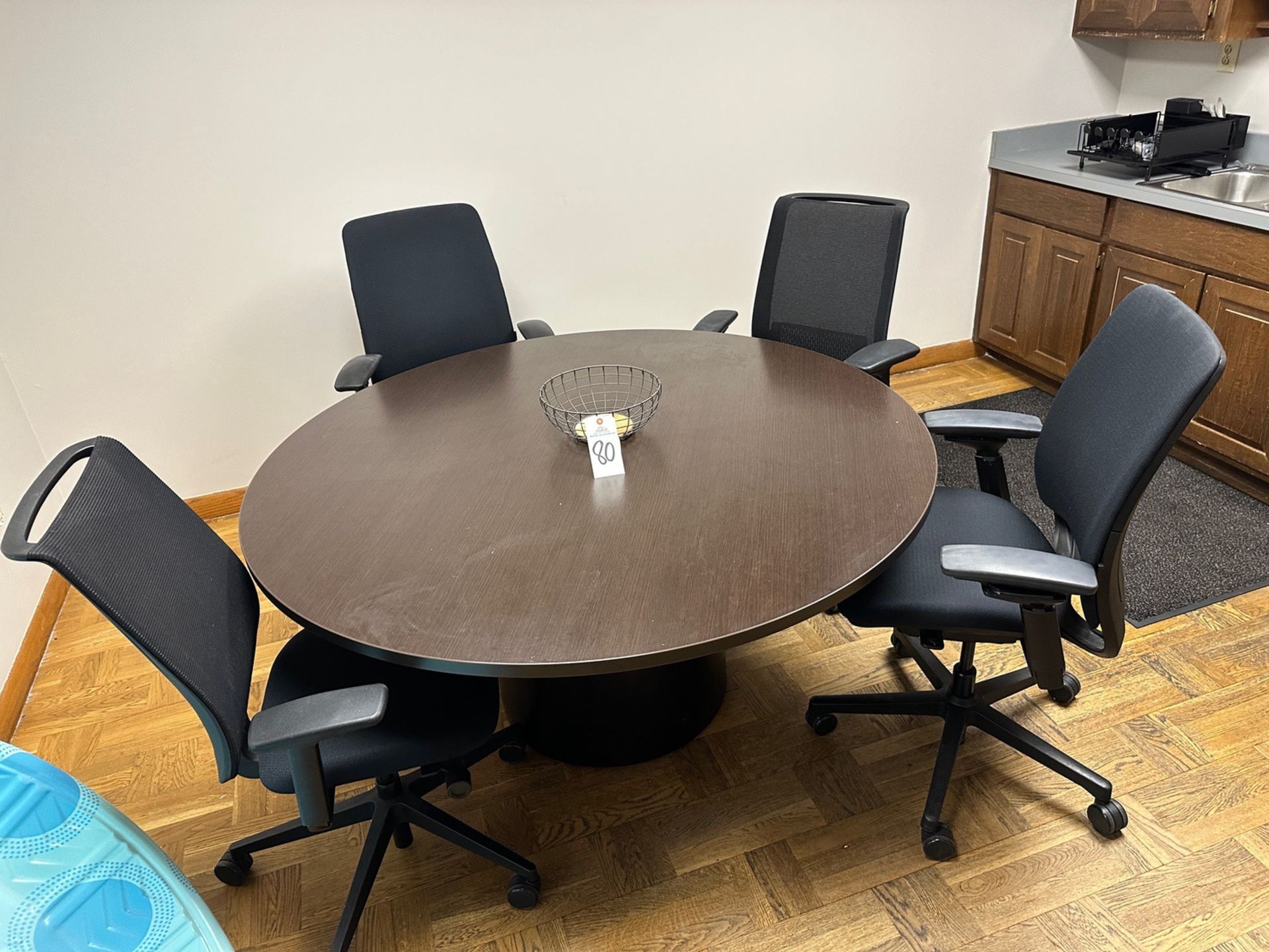 Lot of Office Furniture - (1) 5' Diameter Table with (4) Rolling Desk Chairs and (1 | Rig Fee $75