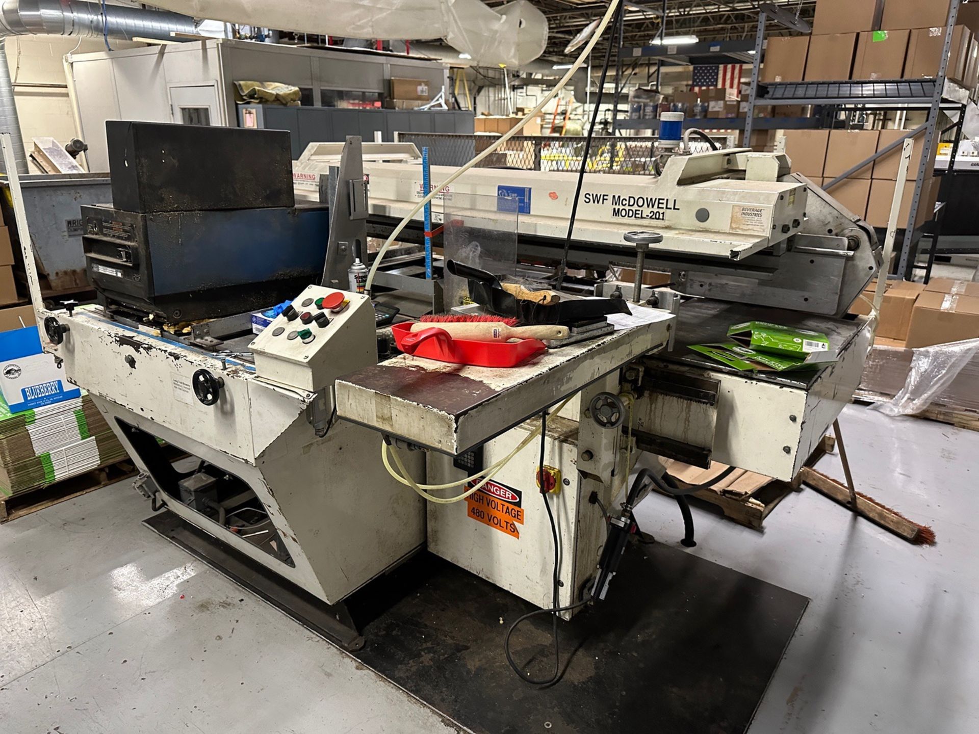 SWF McDowell Model 201 RH Case Erector with Nordson Hot Melt Adhesive Applicator Mo | Rig Fee $1500 - Image 5 of 8