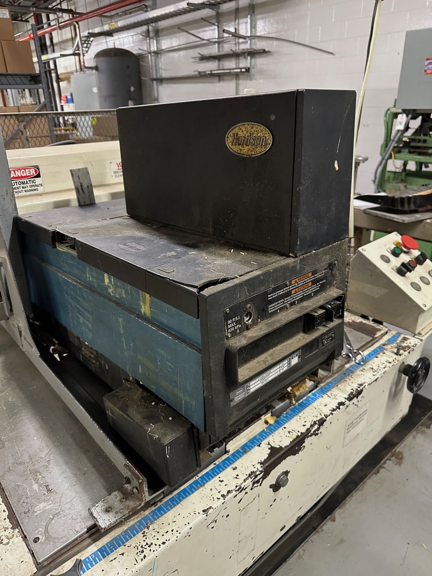 SWF McDowell Model 201 RH Case Erector with Nordson Hot Melt Adhesive Applicator Mo | Rig Fee $1500 - Image 3 of 8