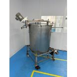160 Gallon Stainless Steel Mix Tank, with Top Mounted Agitator, Appro | Rig Fee: 200 See Desc