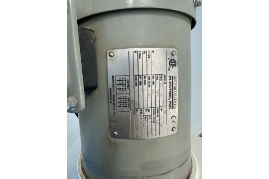 160 Gallon Stainless Steel Mix Tank, with Top Mounted Agitator, Appro | Rig Fee: 200 See Desc - Image 5 of 7