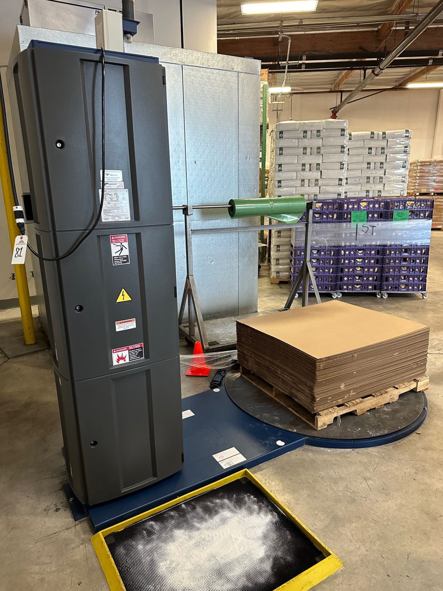 Lantech Model Q300XT Pallet Wrapper | Required Rigging and Loading Fee ...