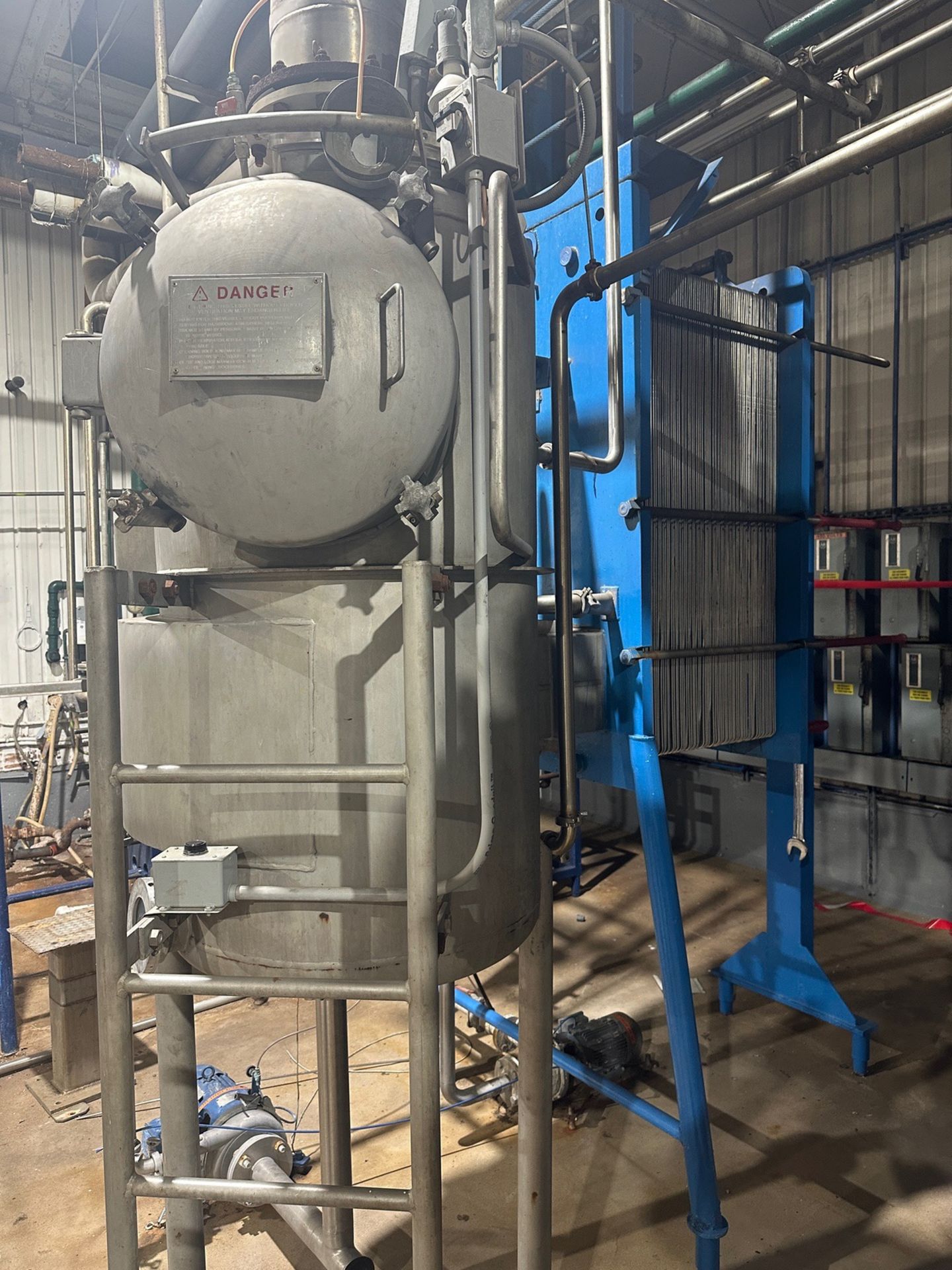 APV 3-Effect Evaporator System, w/ (2) 30in Separators, (1) 48in Separat | Rig Fee $7500 - Image 11 of 39