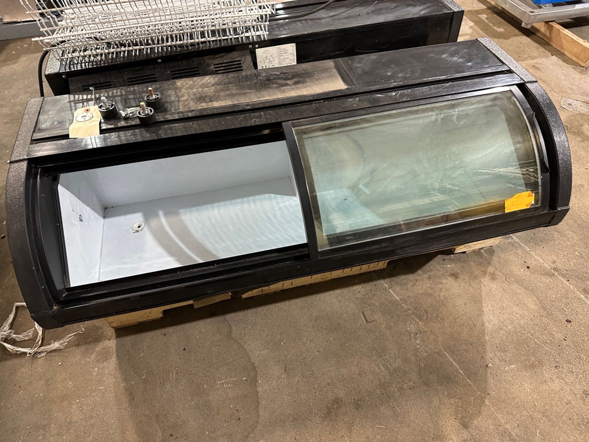 Lot of (2) IDS Ice Cream Display Freezers - Model SD147 | Rig Fee $100 - Image 3 of 5