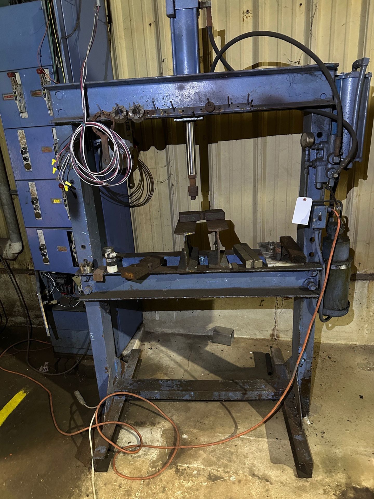 Hydraulic Shop Press | Rig Fee $150