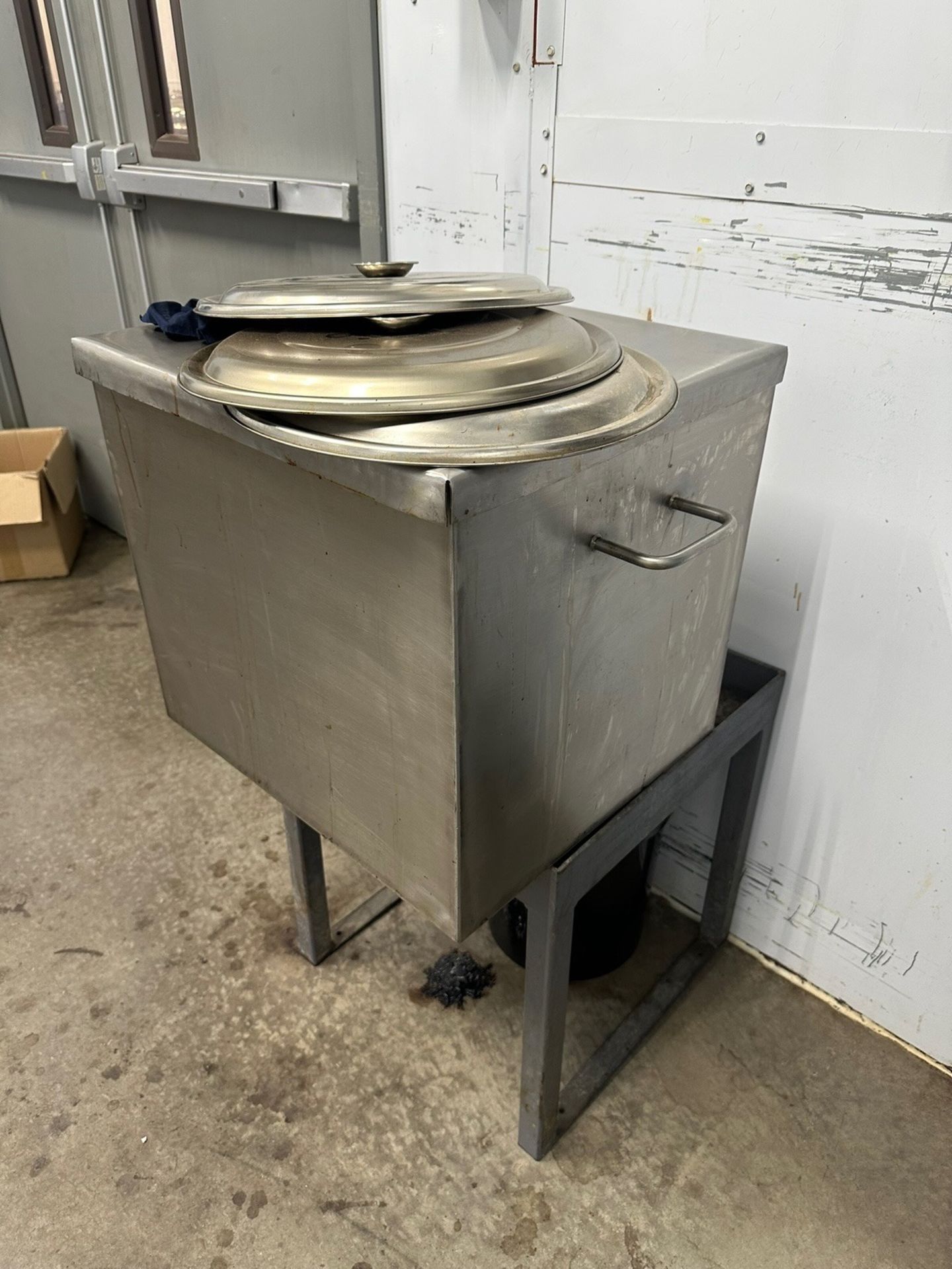Stainless Steel Holding Tank | Rig Fee $100 - Image 2 of 3