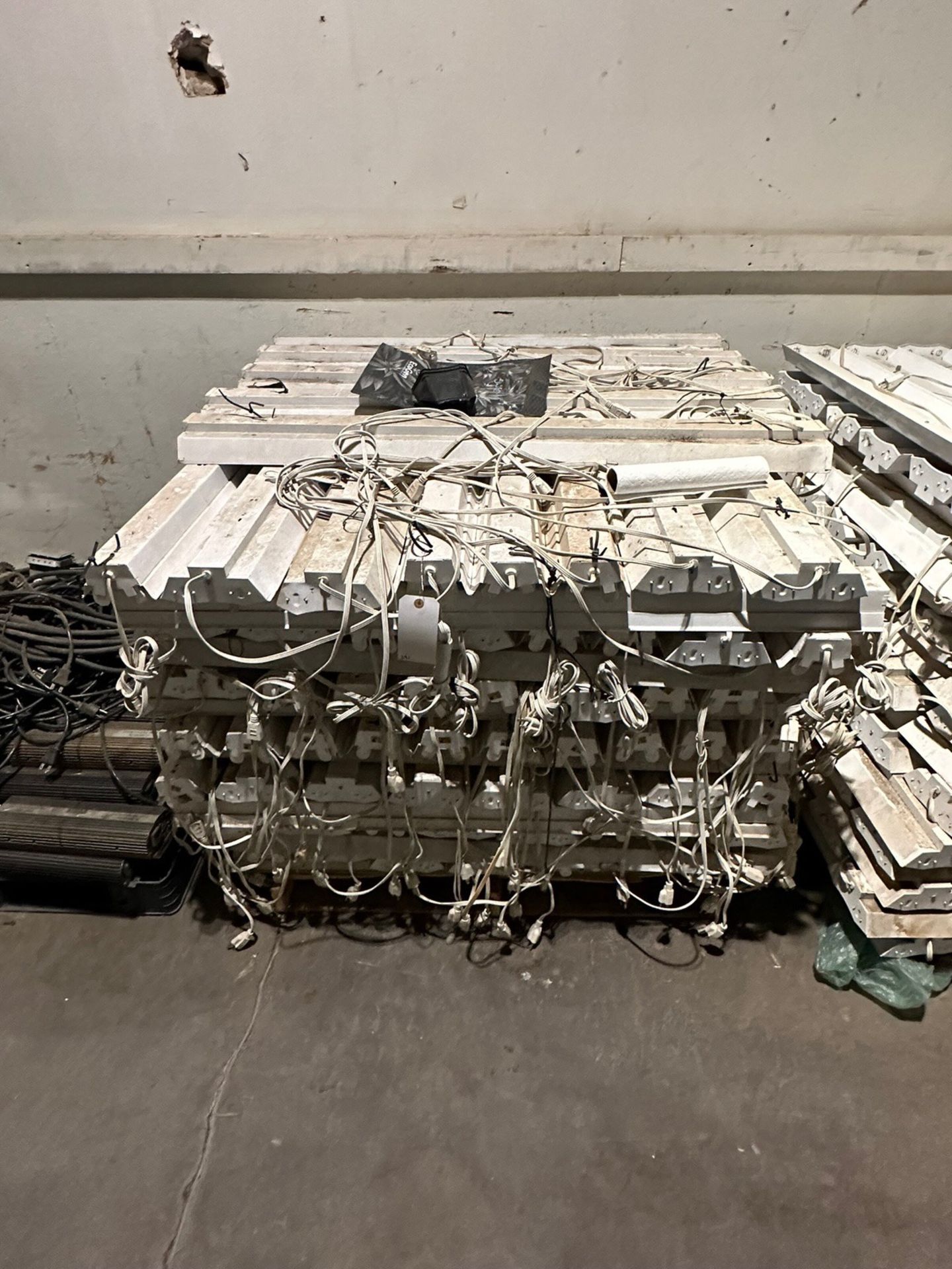 (2) Pallets of Lithonia Model 1233 Fluorescent Shop Lights, and (1) Palle | Rig Fee $200 - Image 4 of 4