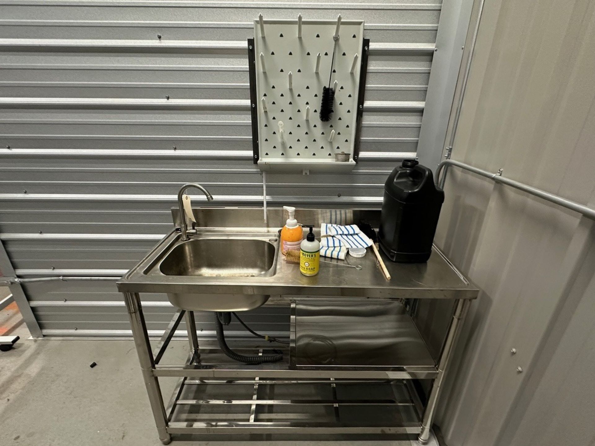 Stainless Steel Sink, | Rig Fee $100