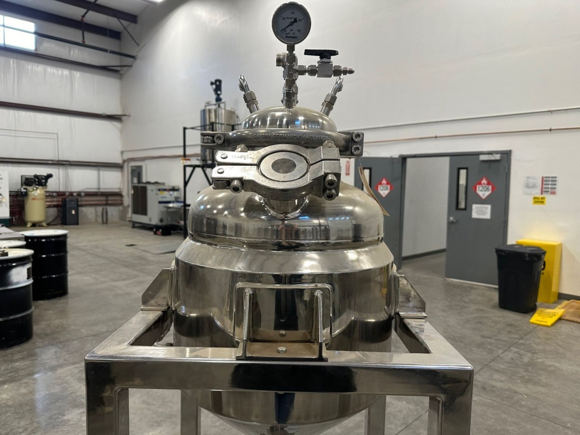 Pressurized Vessel on Stand - Subj to Bulk | Rig Fee $75 - Image 2 of 6