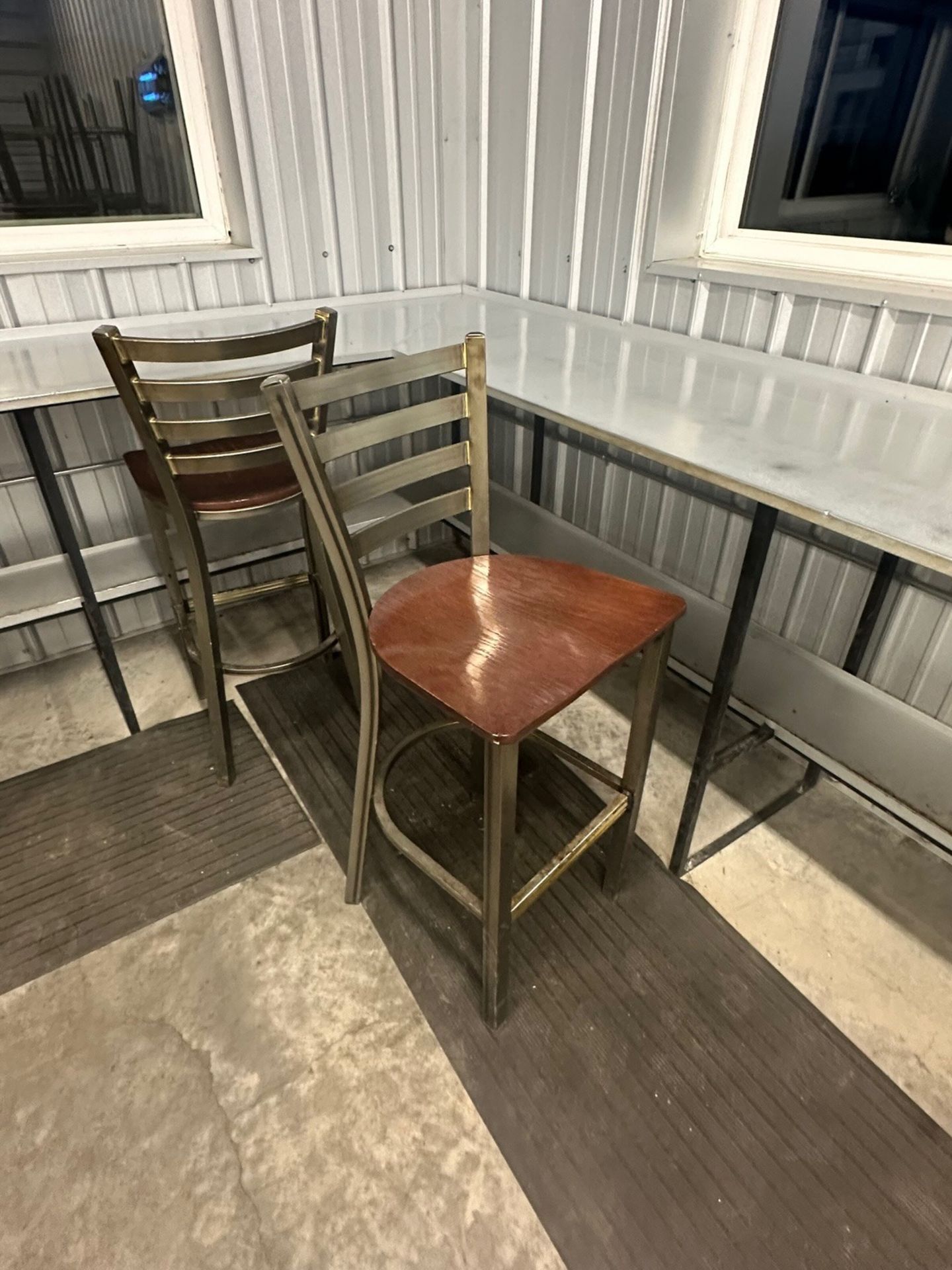 L Table With 3 Chairs, Computer | Rig Fee $75 - Image 5 of 7