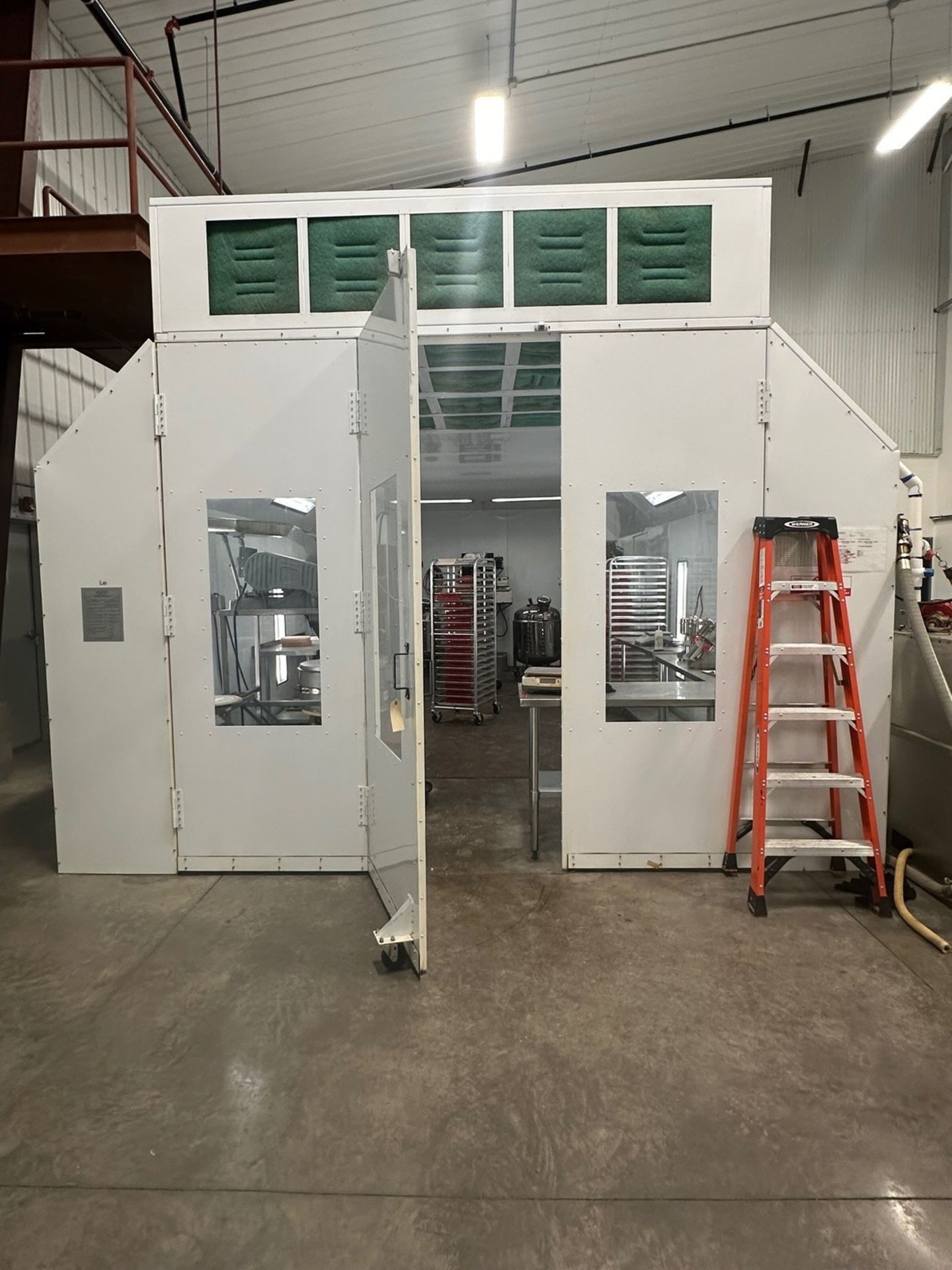 Standard Tools and Equipment Paint Booth, Model RESD24EX7-AIAL, 28'x14'x1 | Rig Fee $4250 - Image 2 of 17