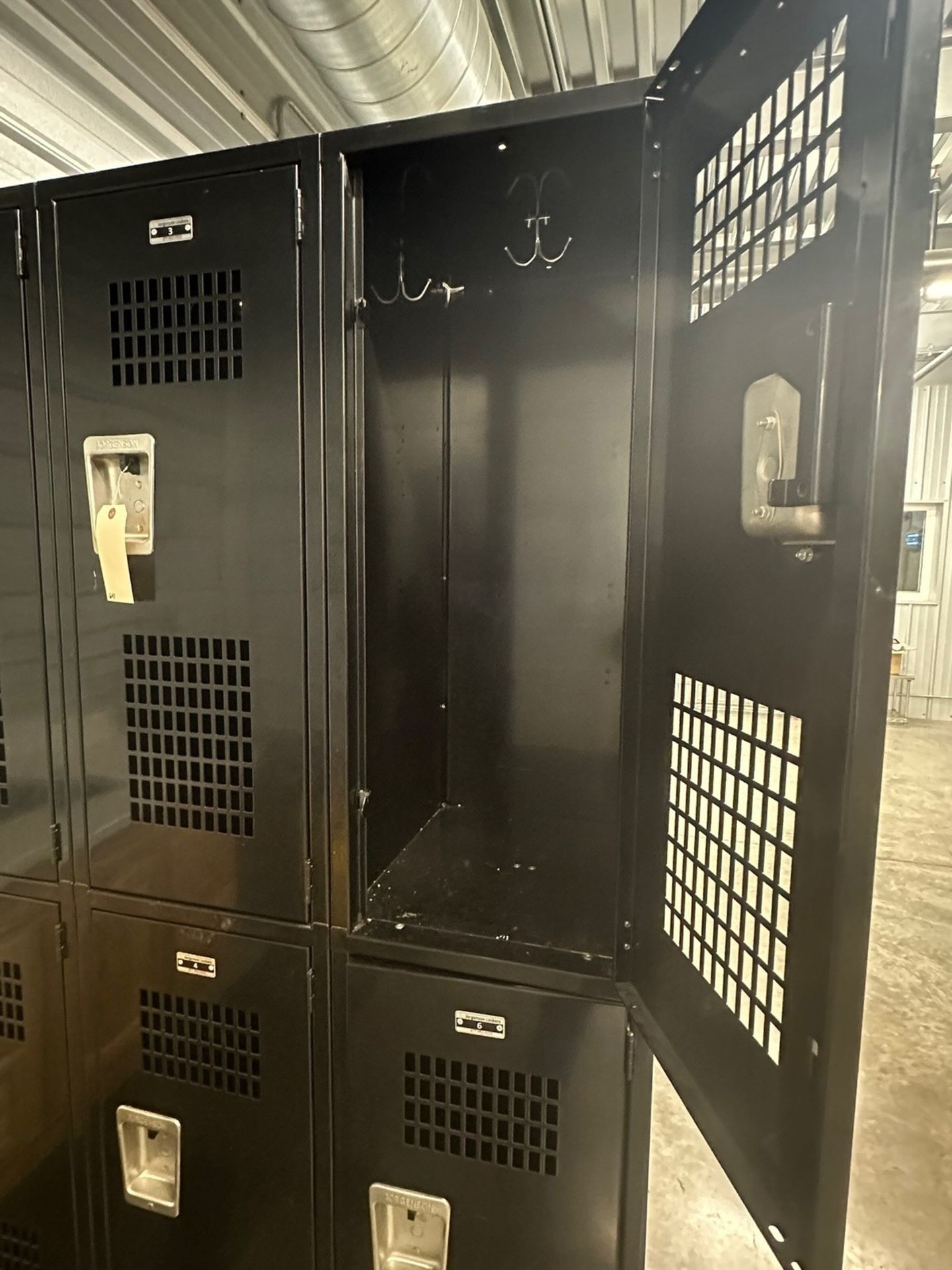 Double Bank Lockers | Rig Fee $200 - Image 3 of 5