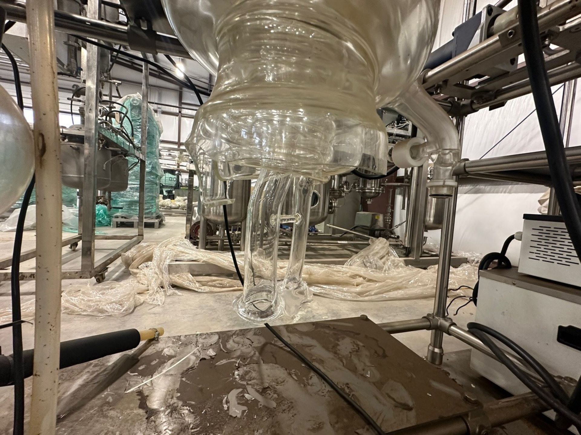 Falling Thin Film Distillation Unit, (broken glass) | Rig Fee $750 - Image 11 of 12