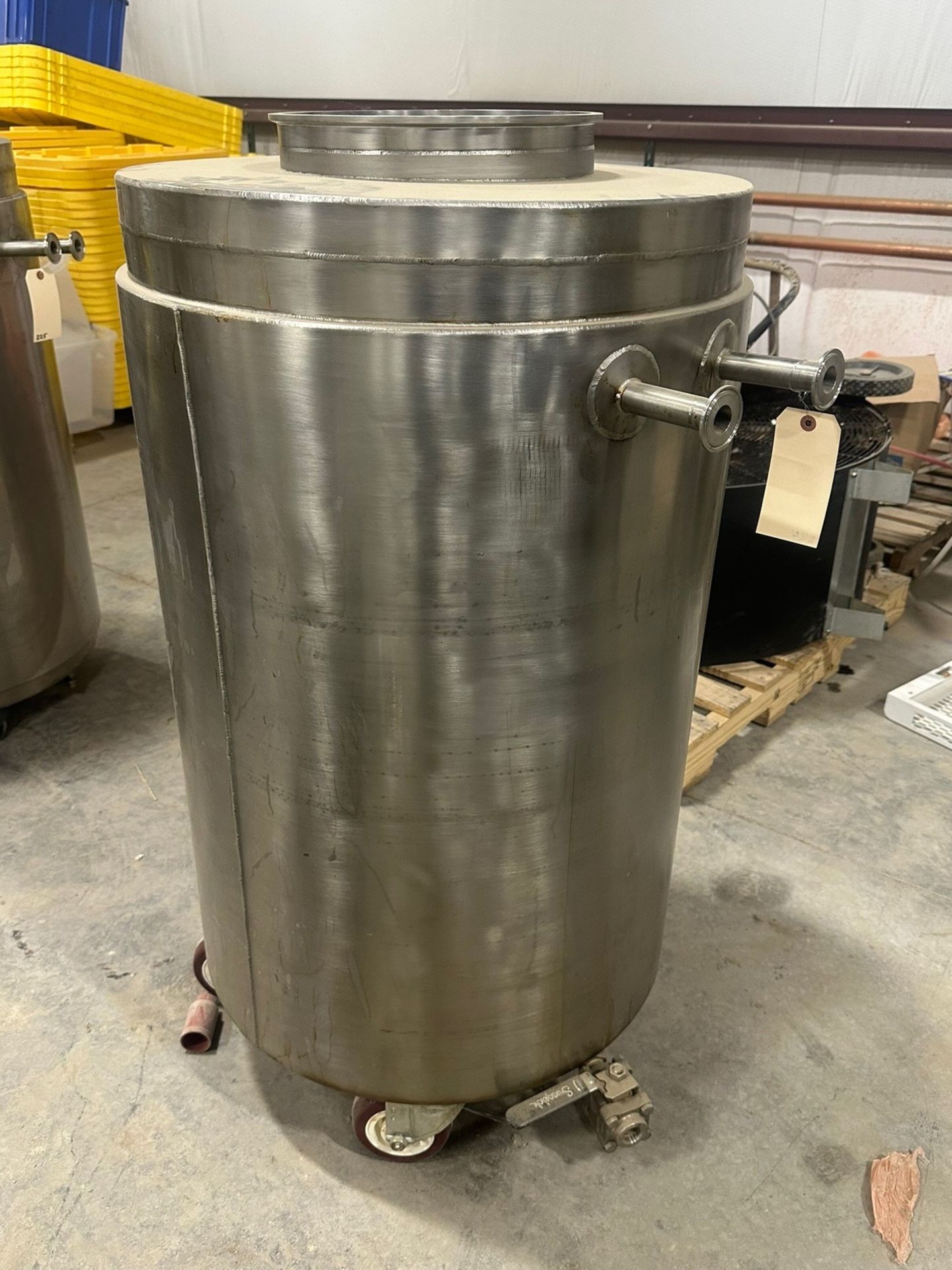 Stainless Steel Chiller Tank | Rig Fee $50