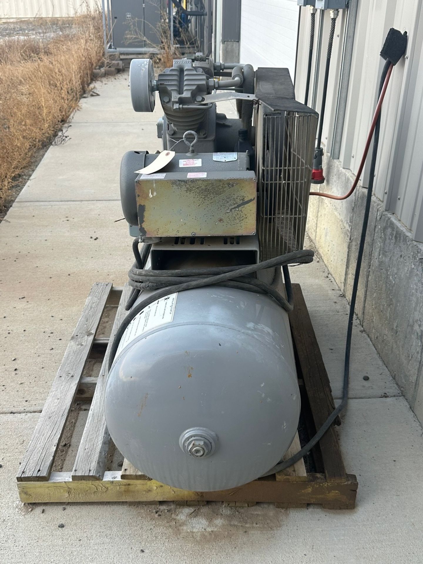 Ingersoll Rand Air Compressor, Model 2475D5 | Rig Fee $125 - Image 2 of 7