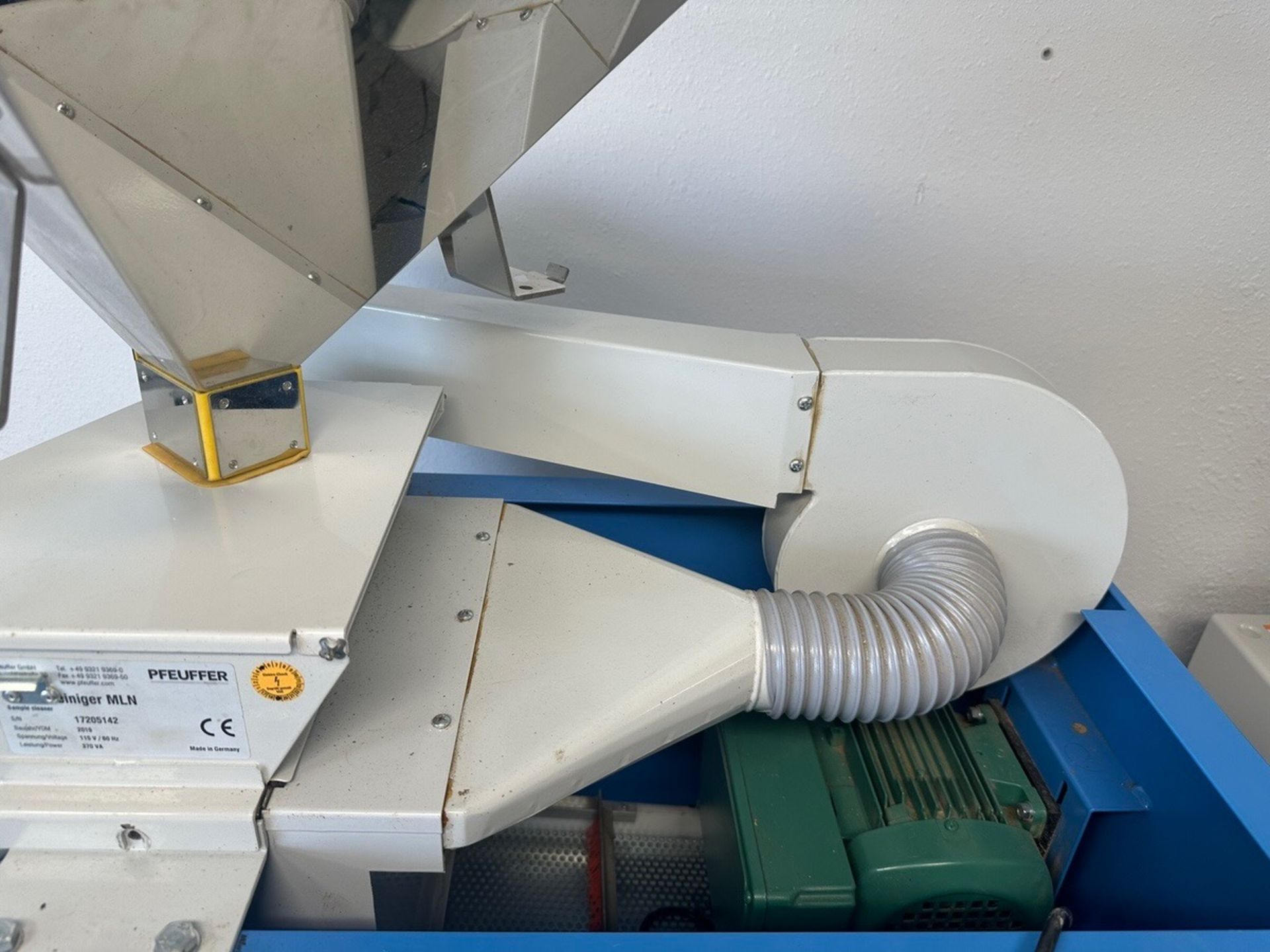 Pfeuffer, Seed Sample Cleaner, S/N 17205142 | Rig Fee $75 - Image 3 of 5