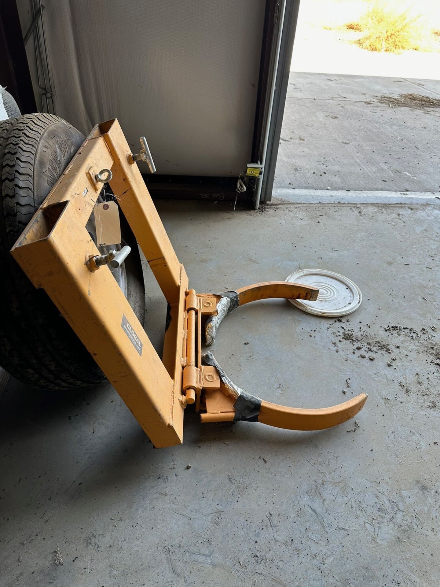 Global Forklift Barrel Attachment | Rig Fee $35 - Image 2 of 4