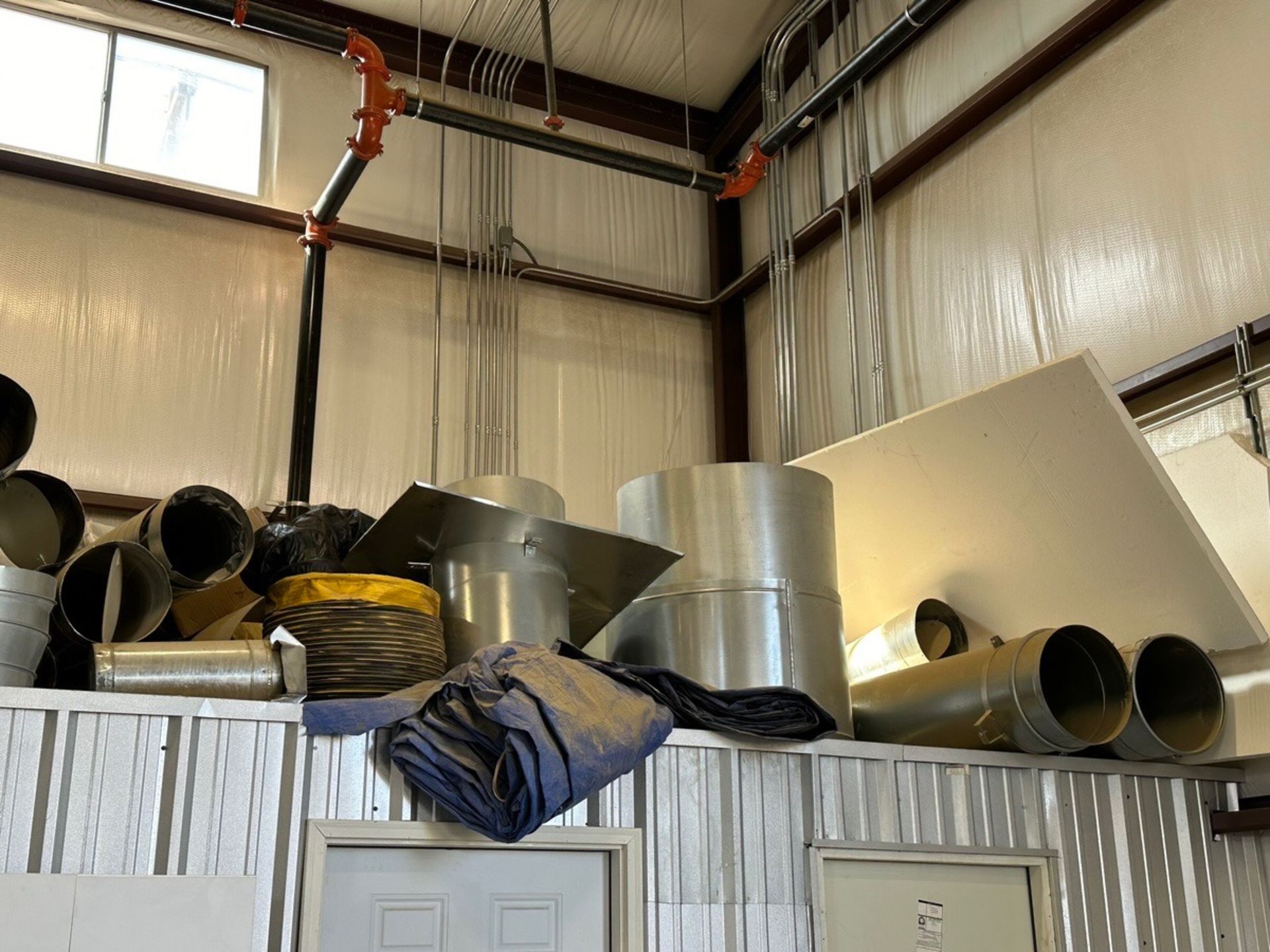 Lot of Ducting | Rig Fee $350 - Image 3 of 4