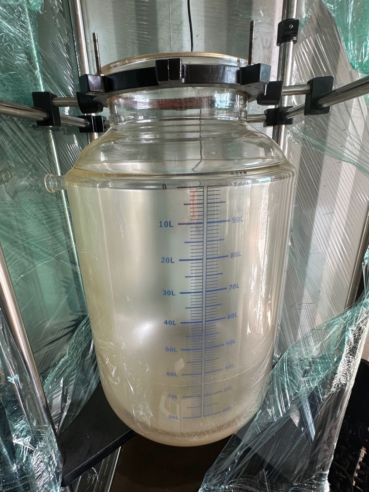 100L Glass Reactor, Jacketed With Agitator | Rig Fee $200 - Image 4 of 4