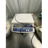 Uline Lab Scale Model H-1651 | Rig Fee $35