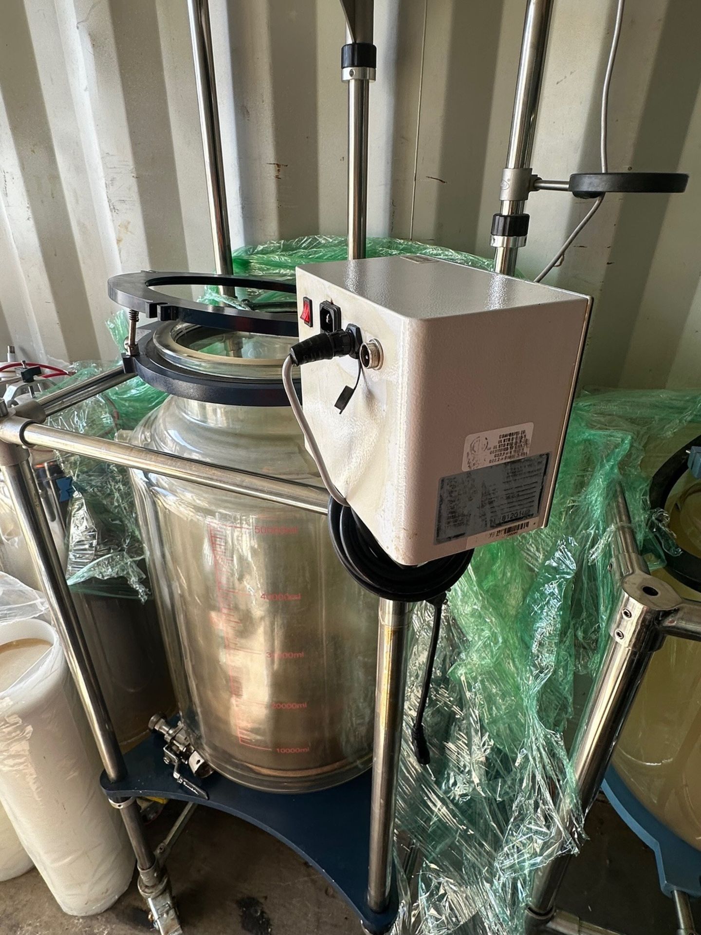 50L Glass Reactor, Jacketed With Agitator | Rig Fee $200 - Image 4 of 5