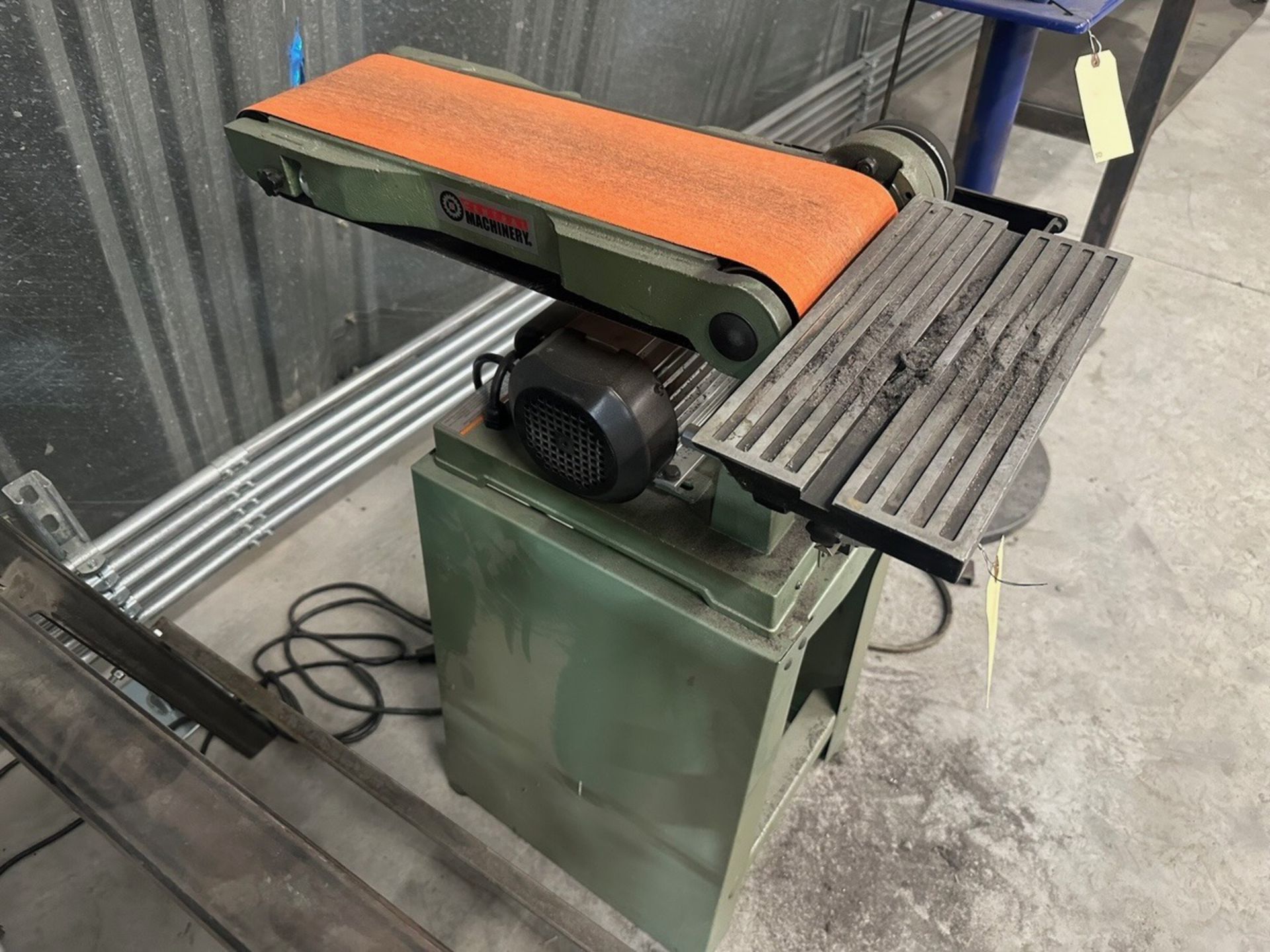 Central Machinery, Combination Sander, Item 61750, S/N 358451841 | Rig Fee $35 - Image 3 of 4