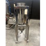 Stainless Steel Filter with stand | Rig Fee $35