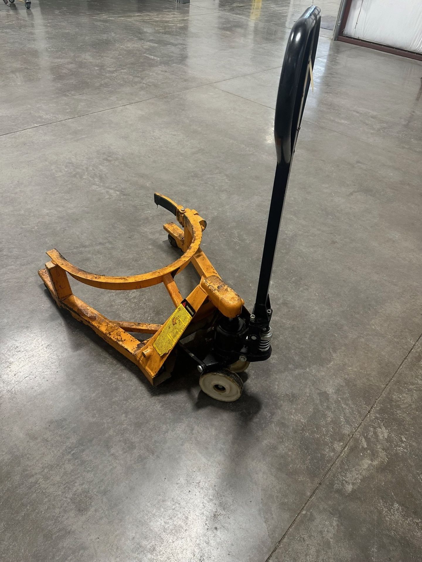 Global Barrel Pallet Jack 800LB Capacity | Rig Fee $50 - Image 3 of 3