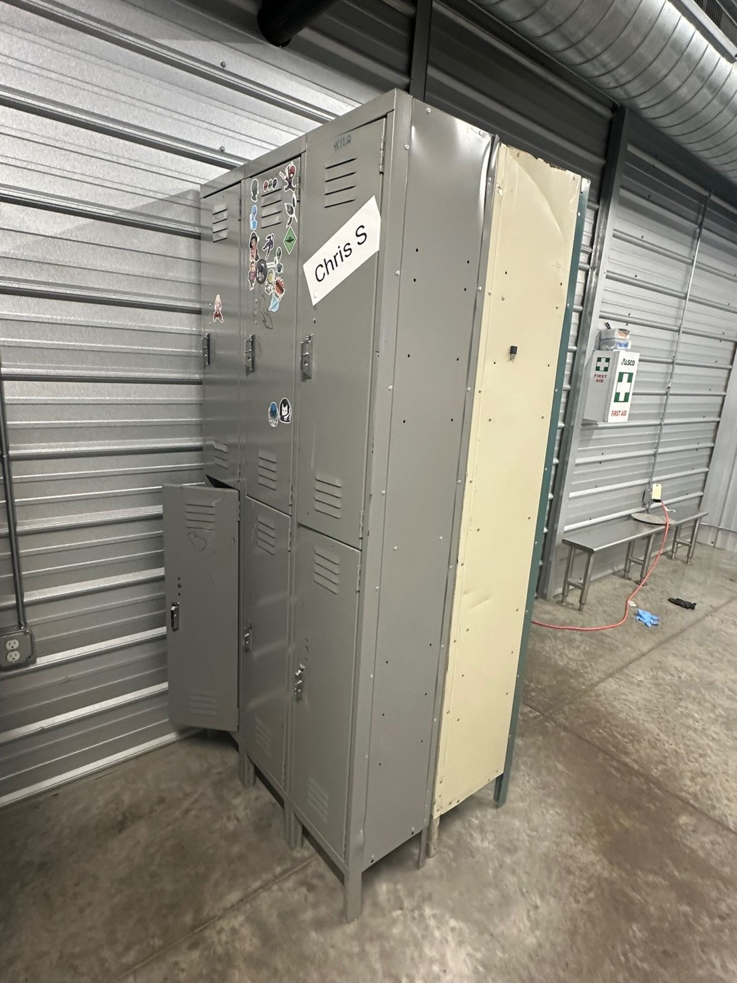 Double Bank Lockers | Rig Fee $200 - Image 2 of 2