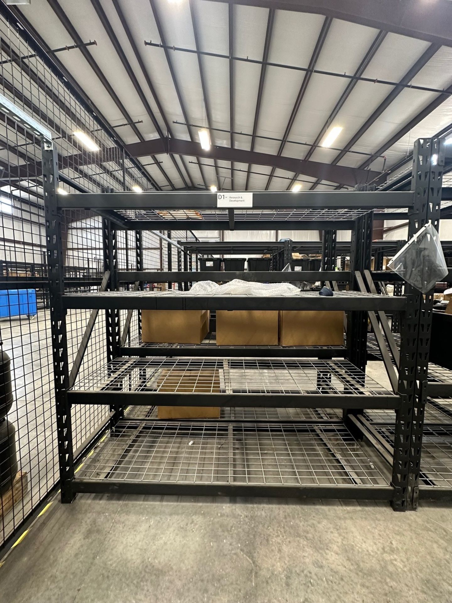 Lot of 10 Shelves No Contents | Rig Fee $300 - Image 11 of 11