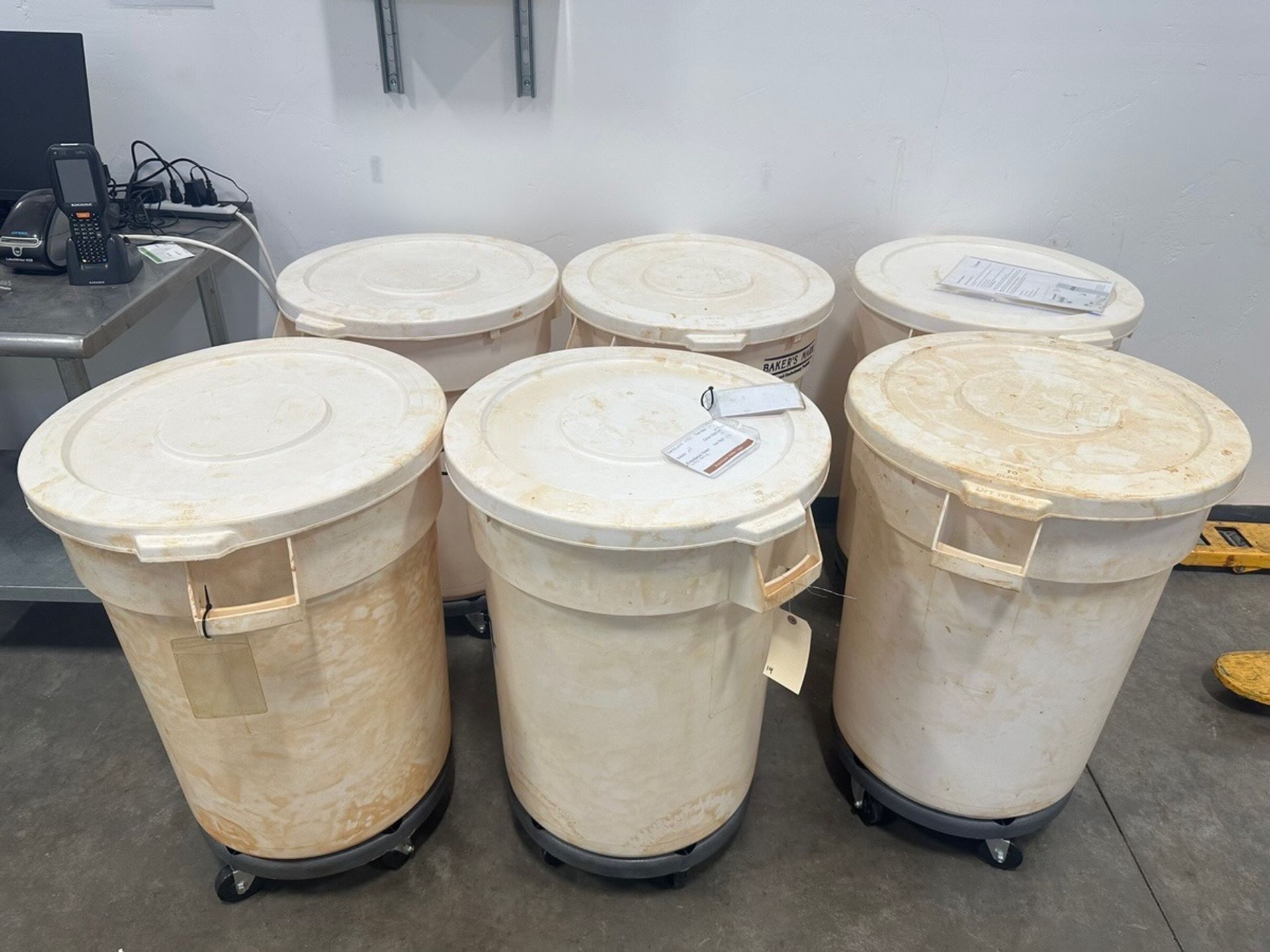 35 Gallon Trash Bins, With Lids, and Wheels, Count 6 | Rig Fee $50