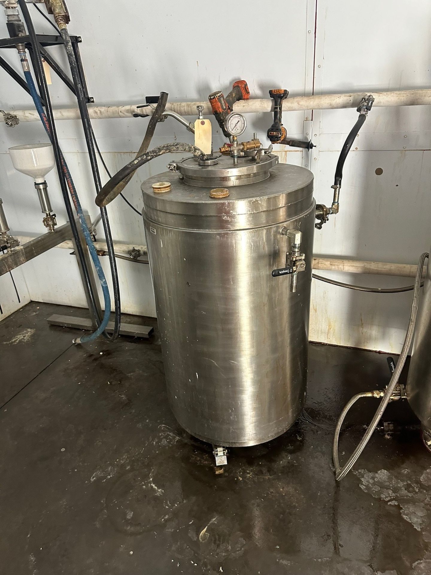 400L Stainless Steel Vessel | Rig Fee $125 - Image 2 of 4