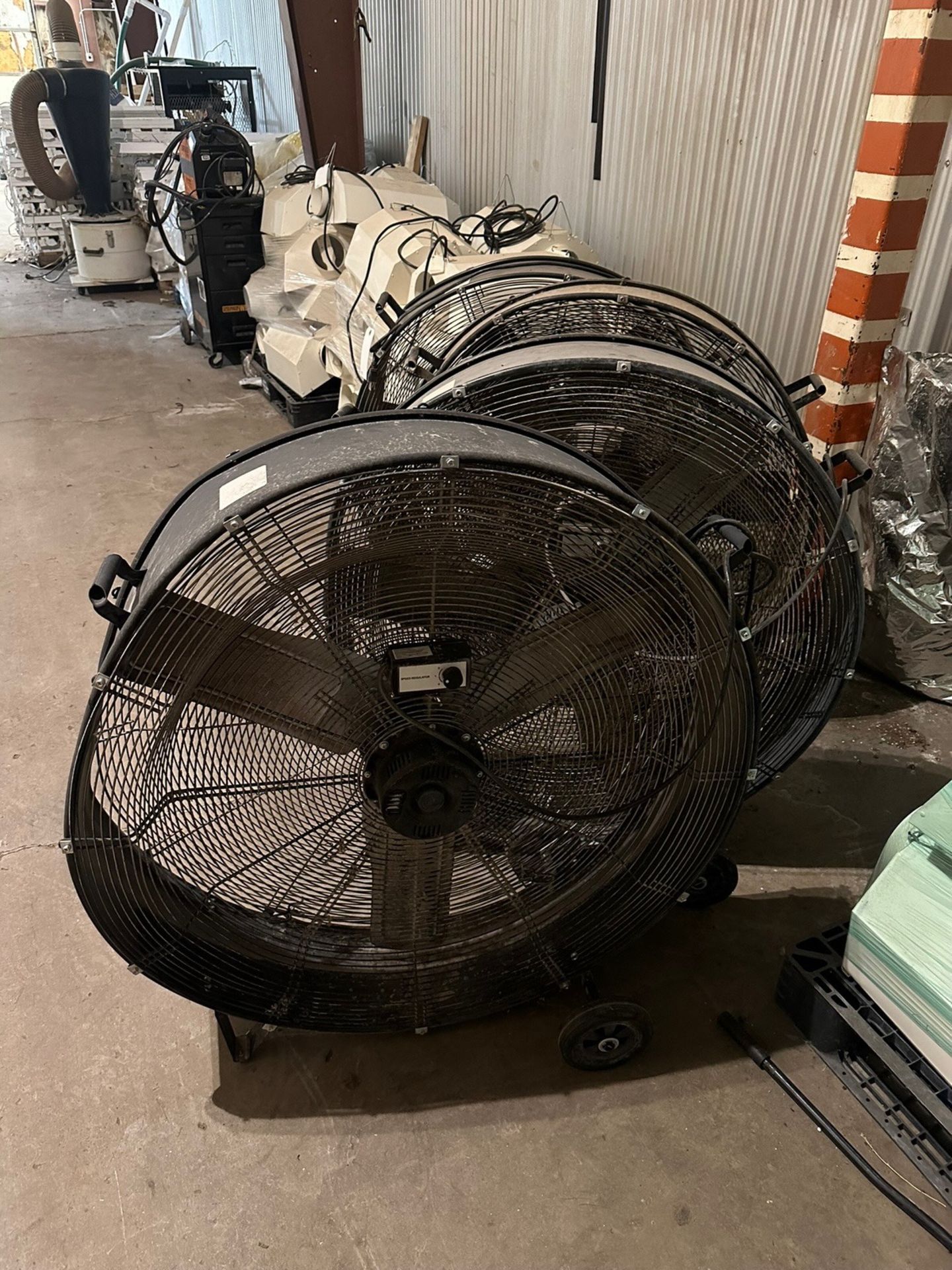 4 Shop Fans | Rig Fee $125 - Image 2 of 3