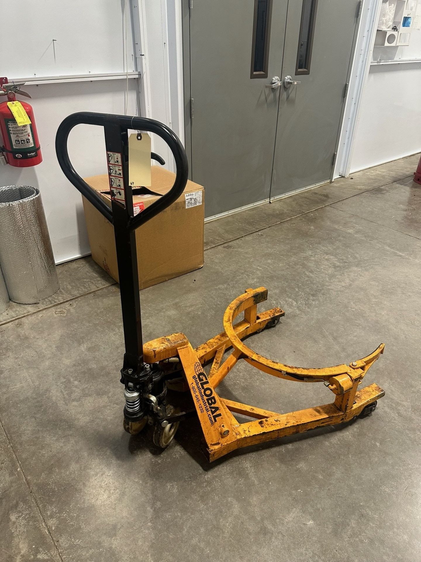 Global Barrel Pallet Jack 800LB Capacity | Rig Fee $50