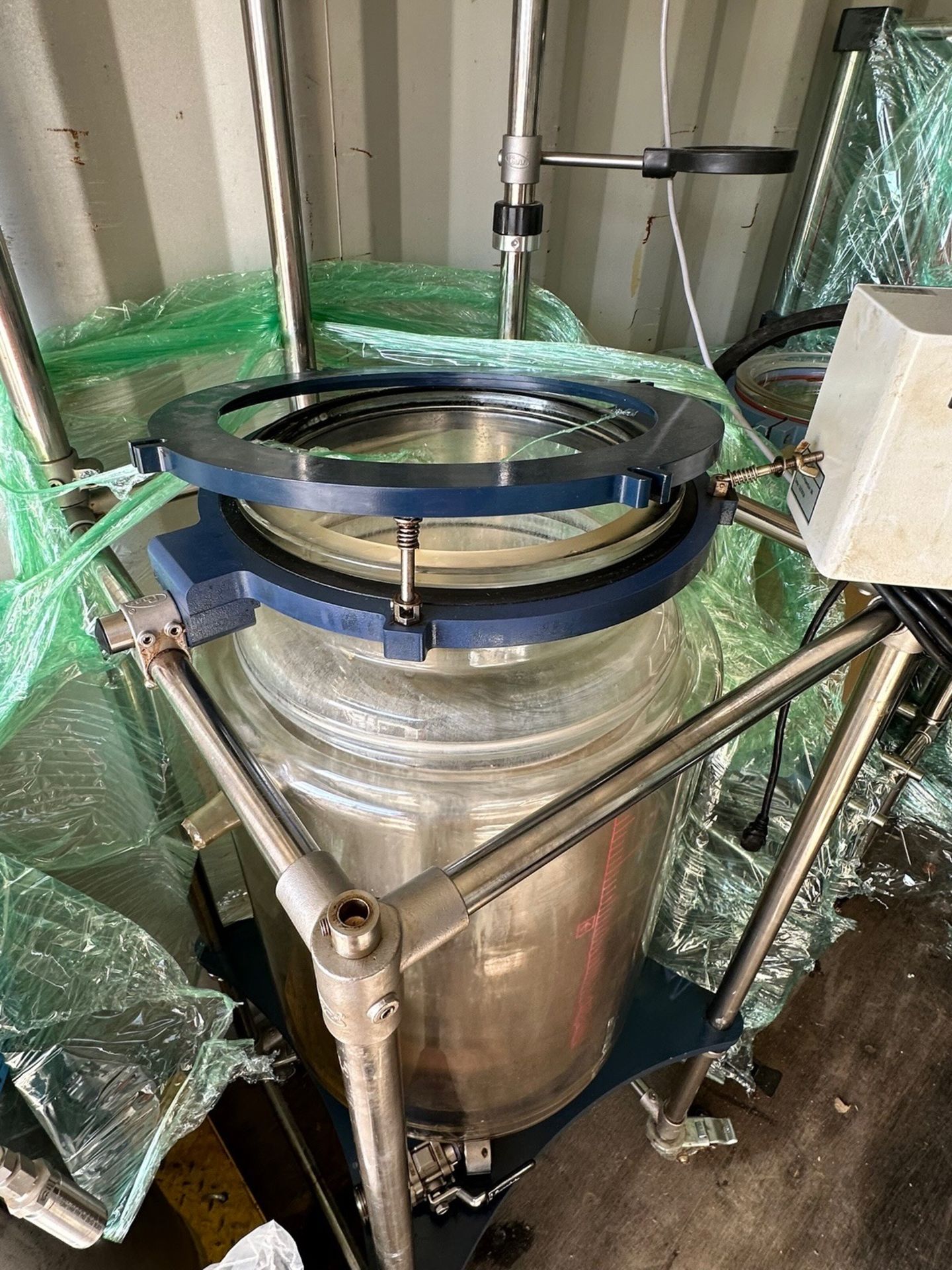 50L Glass Reactor, Jacketed With Agitator | Rig Fee $200 - Image 3 of 5