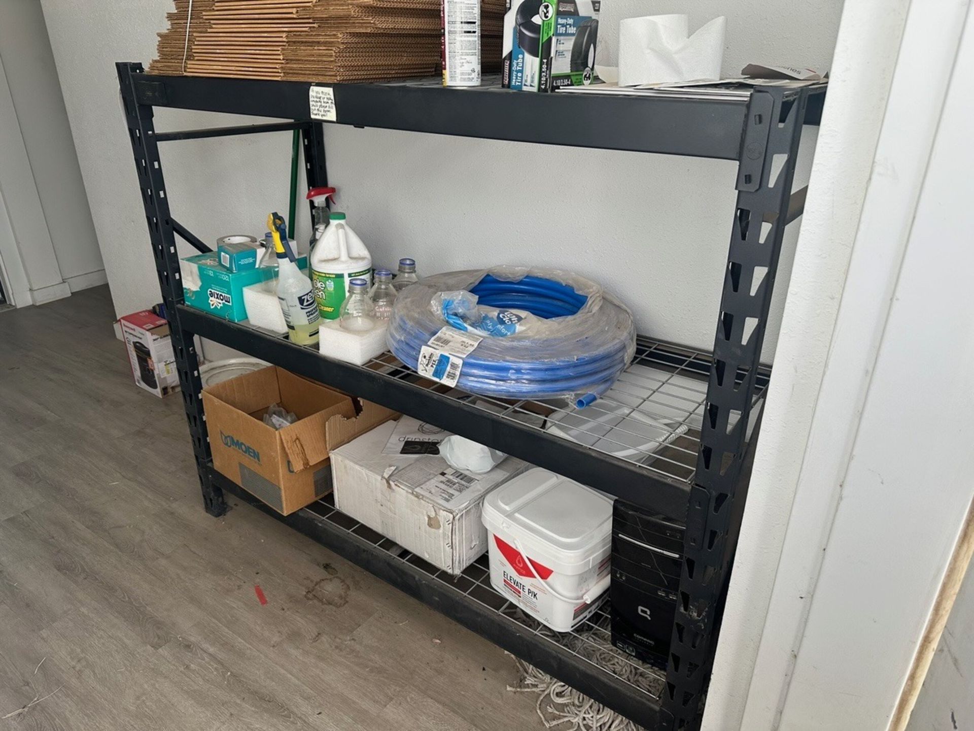 Shelf With Cleaning Contents | Rig Fee $100 - Image 2 of 3
