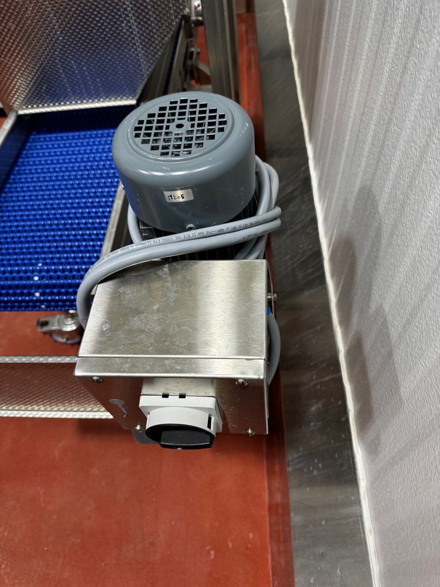 Stainless Steel Frame 10" x 42" Depositing Conveyor, VS Control, Dimple Surface hopper, Mounted on C - Image 2 of 4