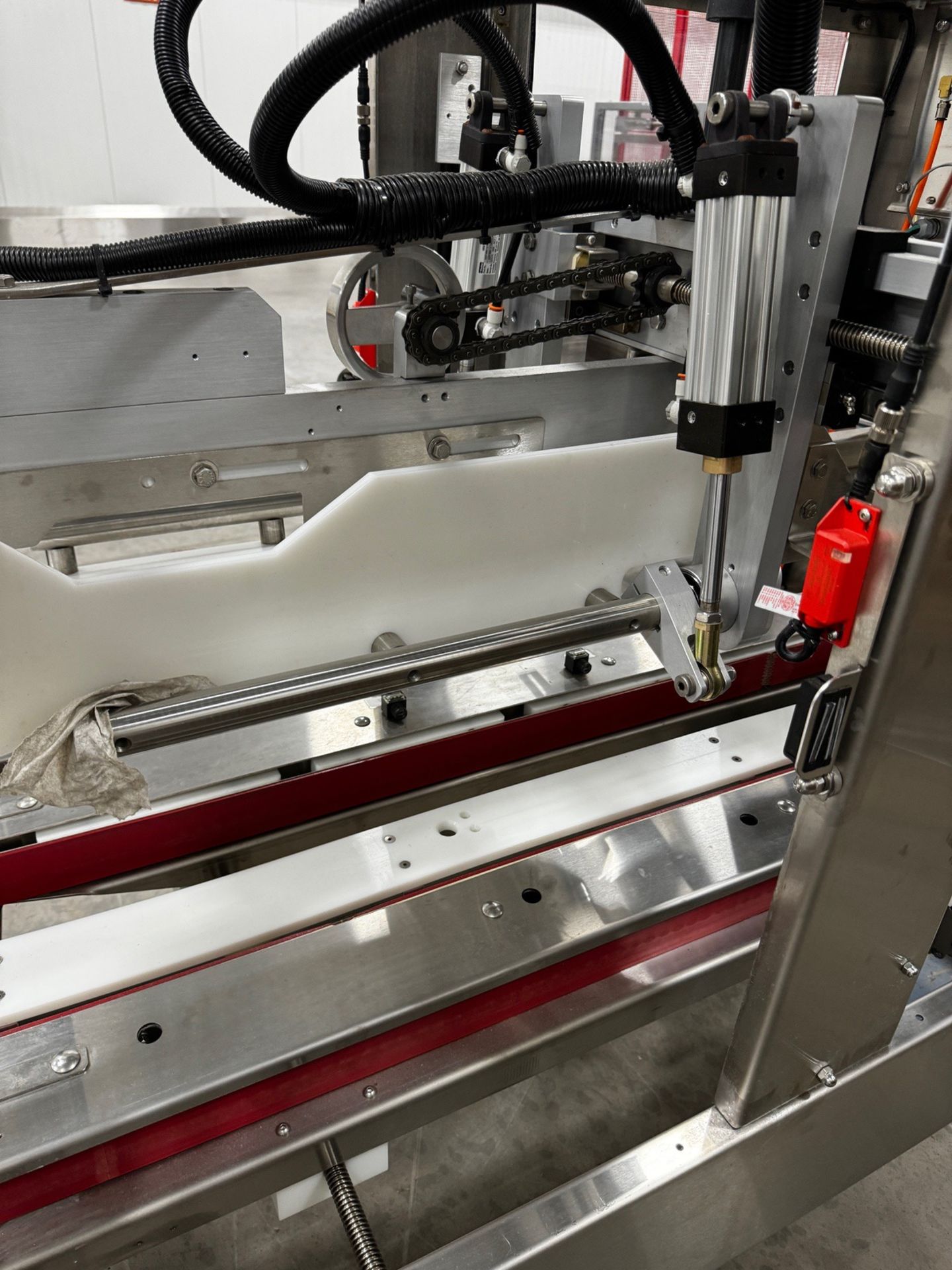 2018 Fallas CS400 Automatic Case Sealer, Top Sealer with Plow and Back Flap Kicker - Image 3 of 4