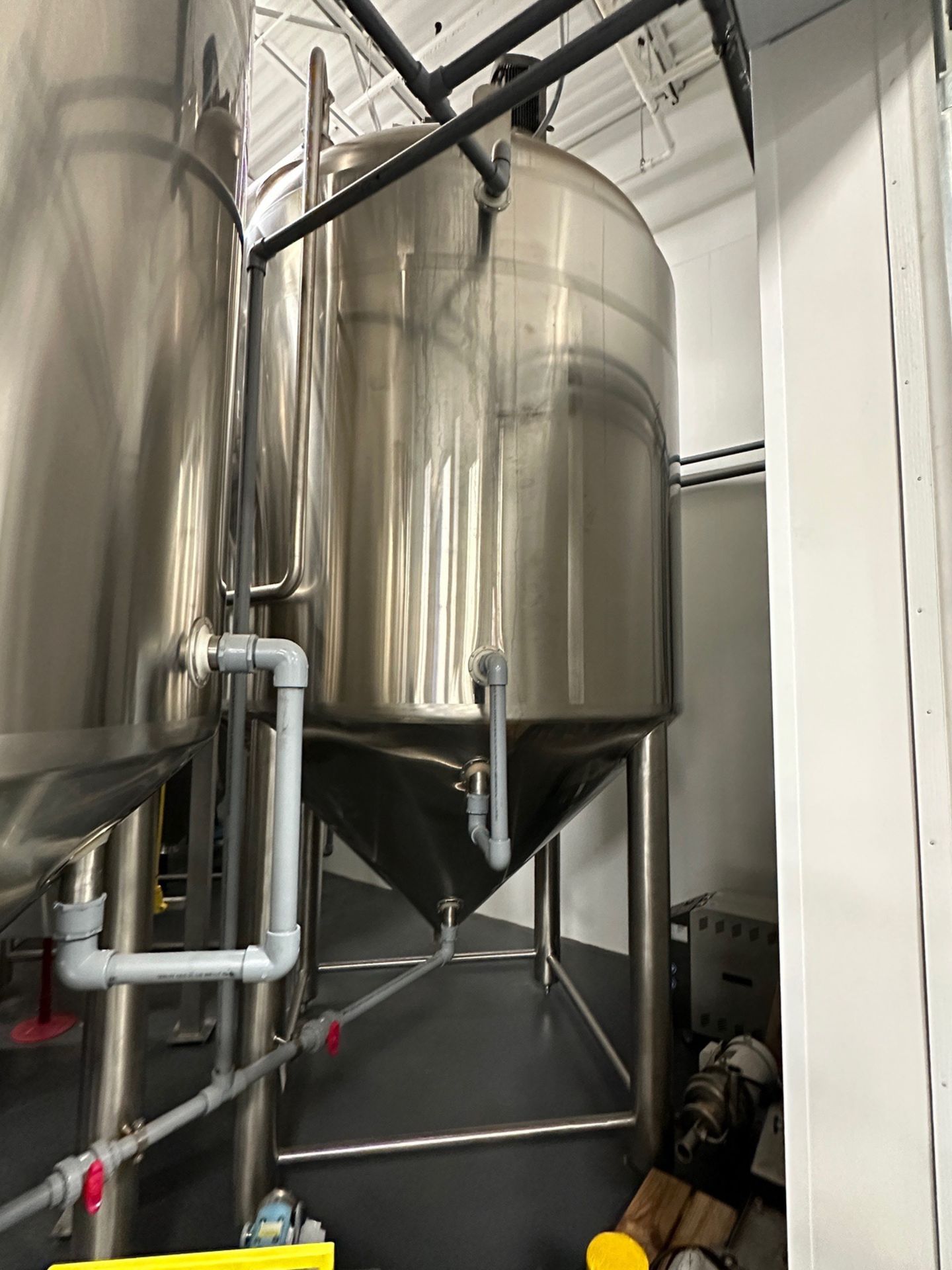 Anco 2,000 Gallon Stainless Steel Tank - Cone Bottom, Glycol Jacketed, Top Mounted Agitation with - Image 5 of 7