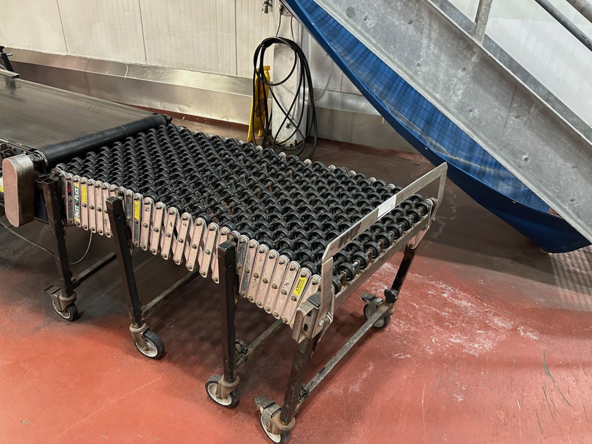 24" W Expandable Skate Conveyor | Rig Fee $50