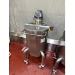Stainless Steel Prop Agitated Tank, 19" OD x 26" D | Rig Fee $150