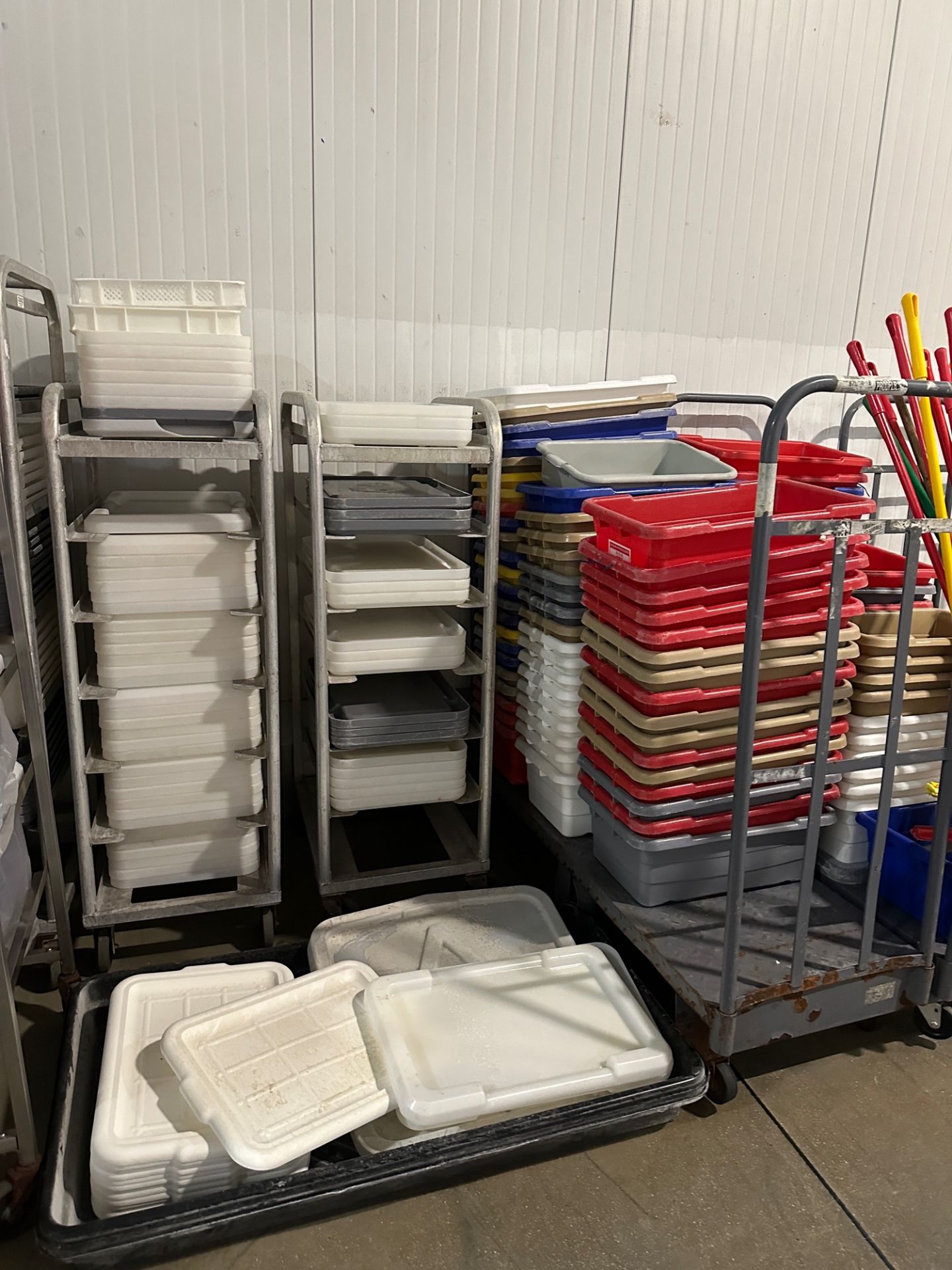 (5) Racks with all Bins and Lids | Rig Fee $175 - Image 2 of 5