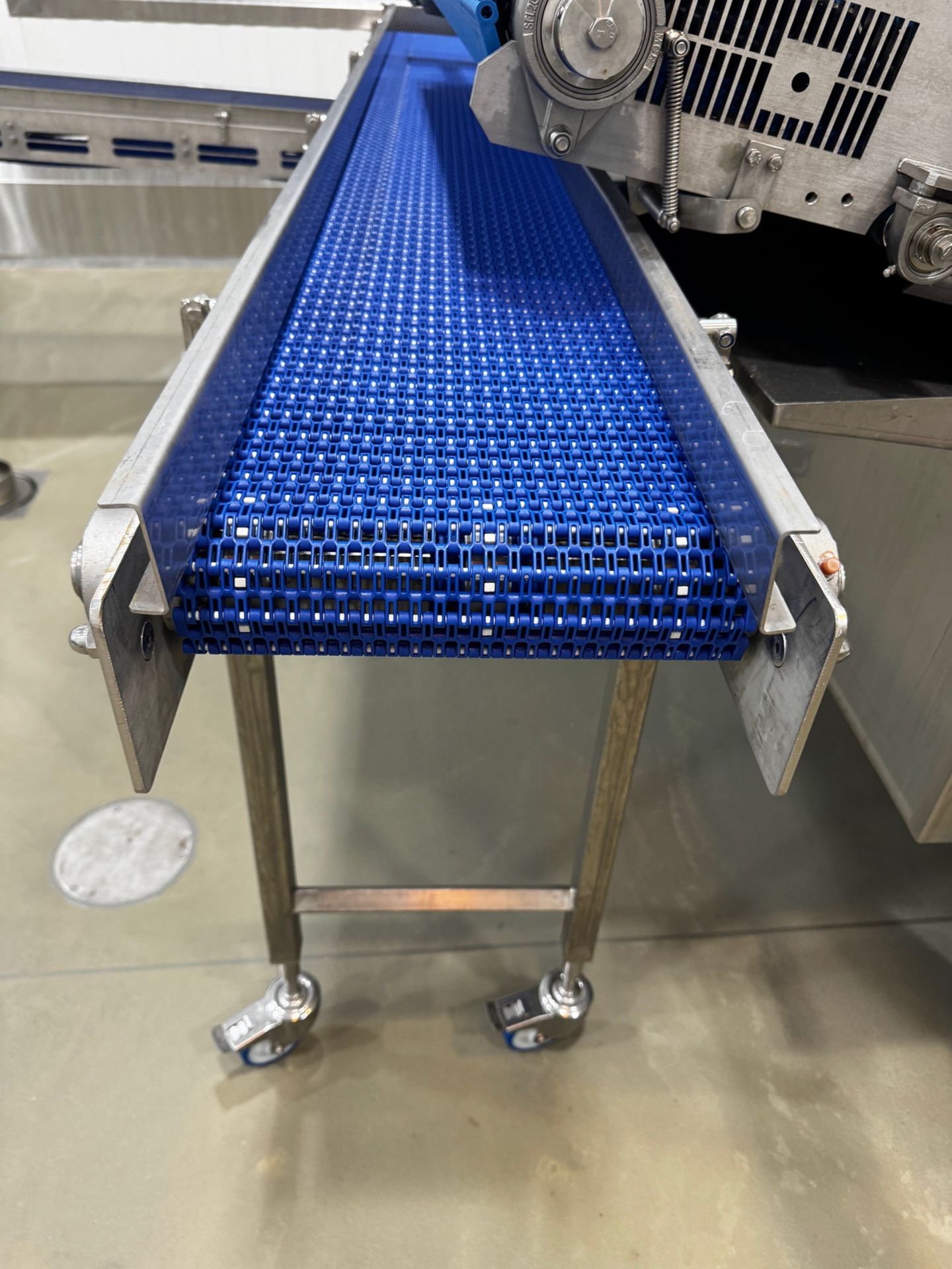 2018 Pavan Stainless Steel Frame Interlox belt Conveyor, Mounted On Ca - Subj to Bulk | Rig Fee $150 - Image 2 of 3