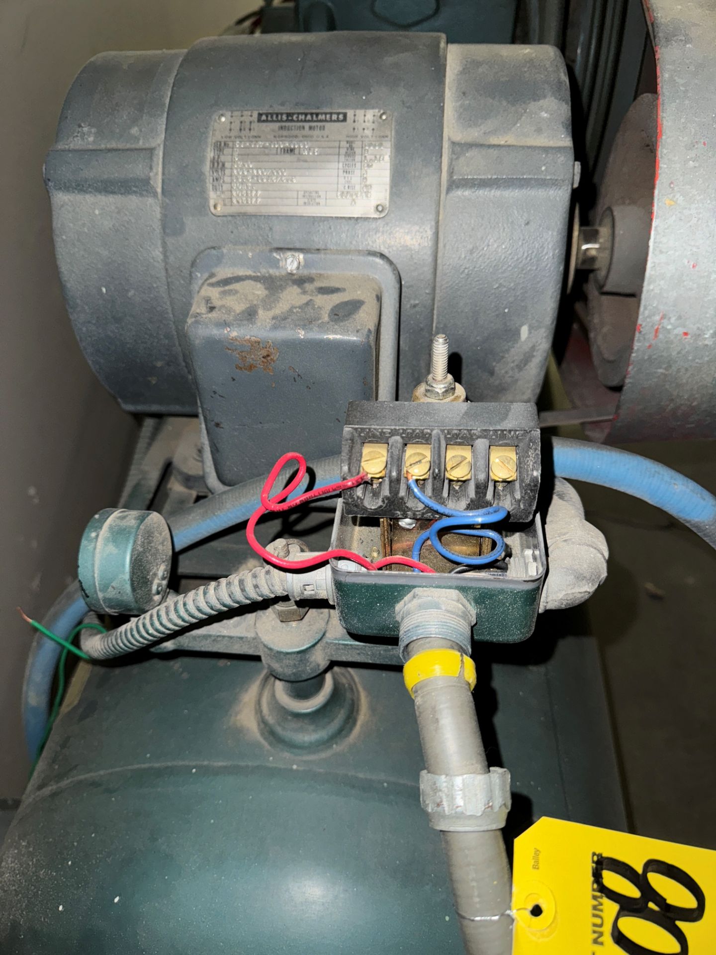 LOT Air Compressor and Air Dryer | Rig Fee $100 - Image 2 of 5