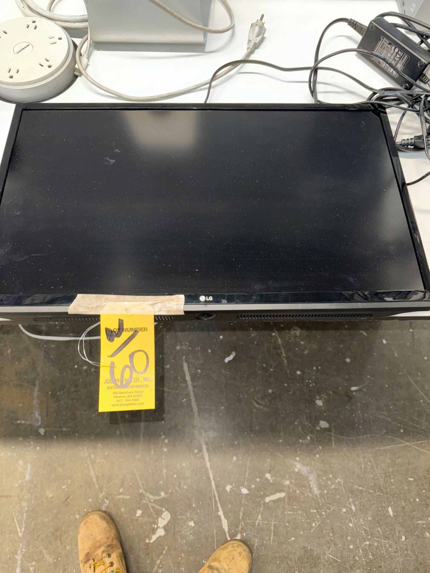 LOT LG 34" Table Clamp Monitor, G-Technology 20 TB G-Raid, (2) OWC Mercu | Rig Fee $170 - Image 9 of 9